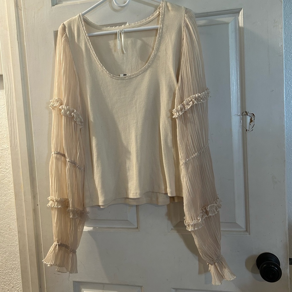 Anthropologie Cream Pleated Ruffle Sleeve Scoop Top